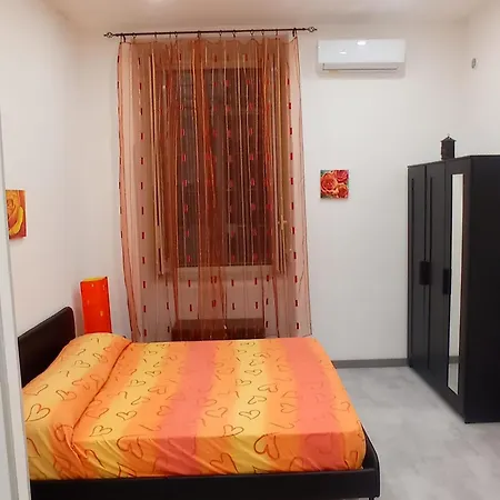 Apartment Cirillo 31 ,in Centro Storico Naples